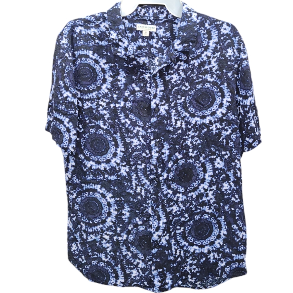 Earthbound collared button down shirt Size M